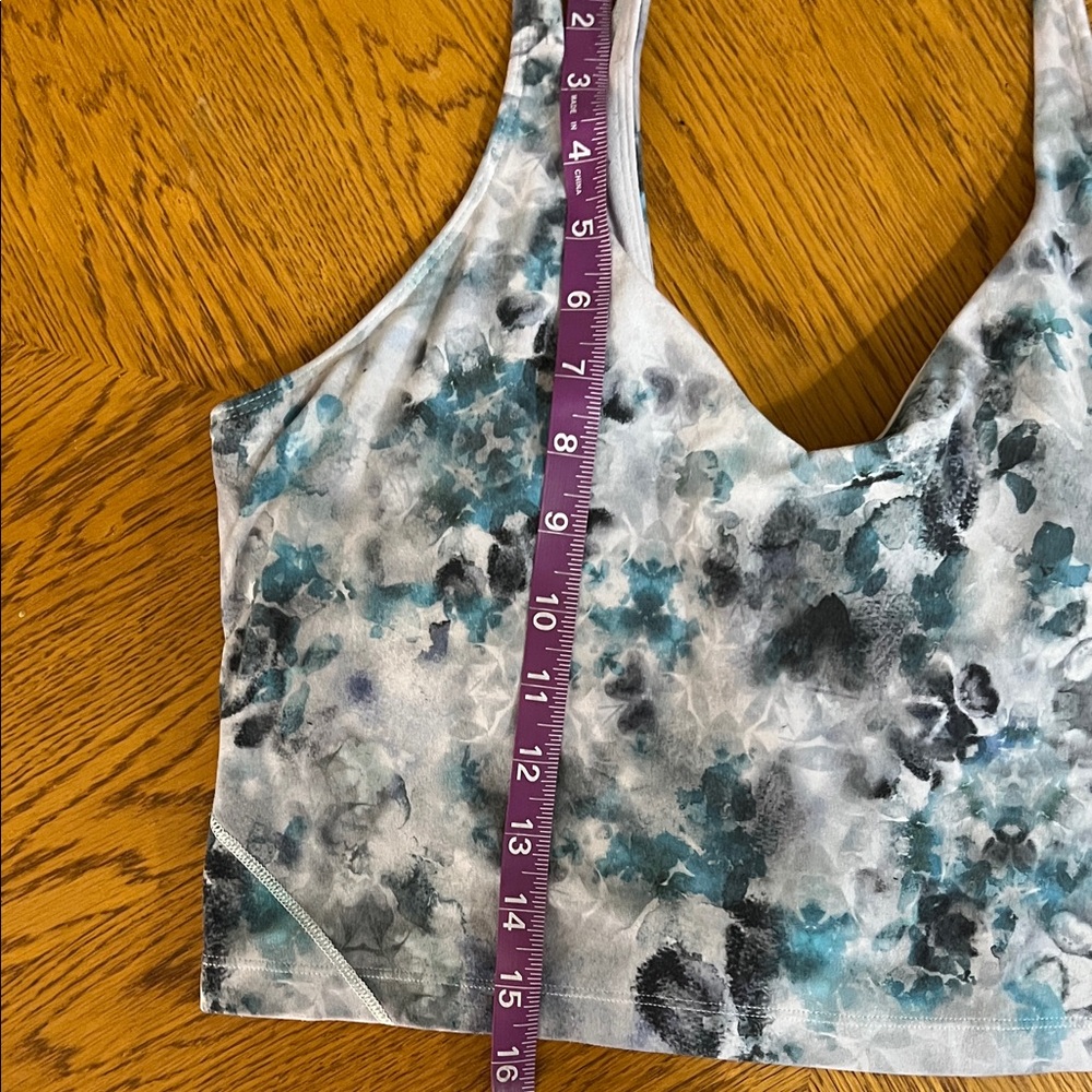 Lululemon Athletica Blue and Gray Floral Crop Top with Built-in Bra - Picture 6 of 8